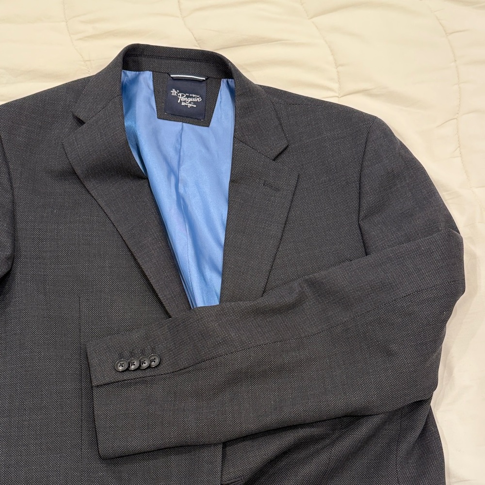Original Penguin Charcoal Suit size 42R, pants 33Wx30L